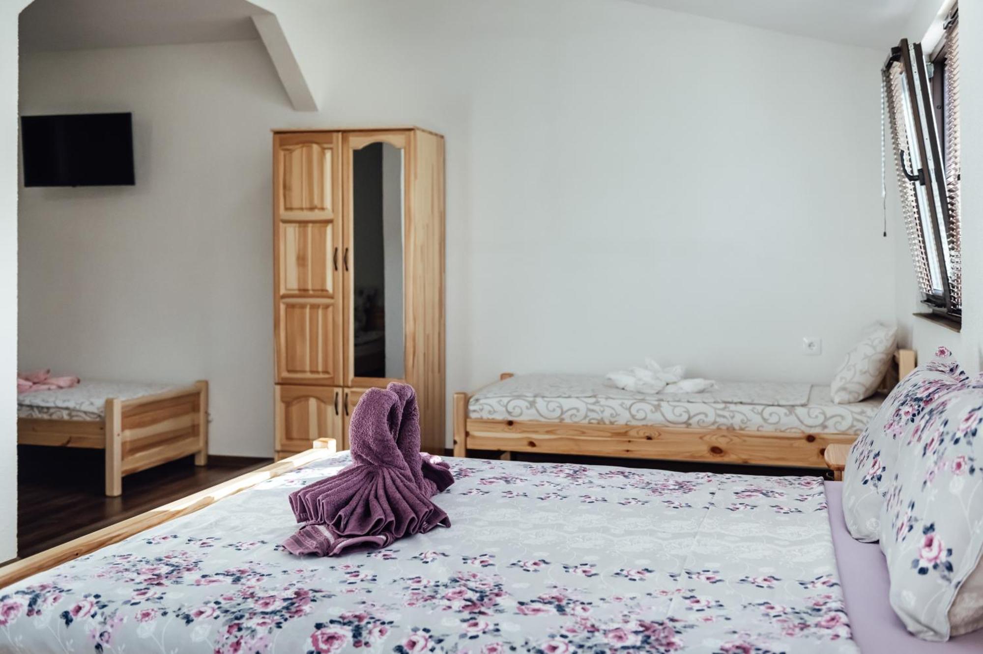 Guesthouse Juli Sapareva Banja Exteriör bild