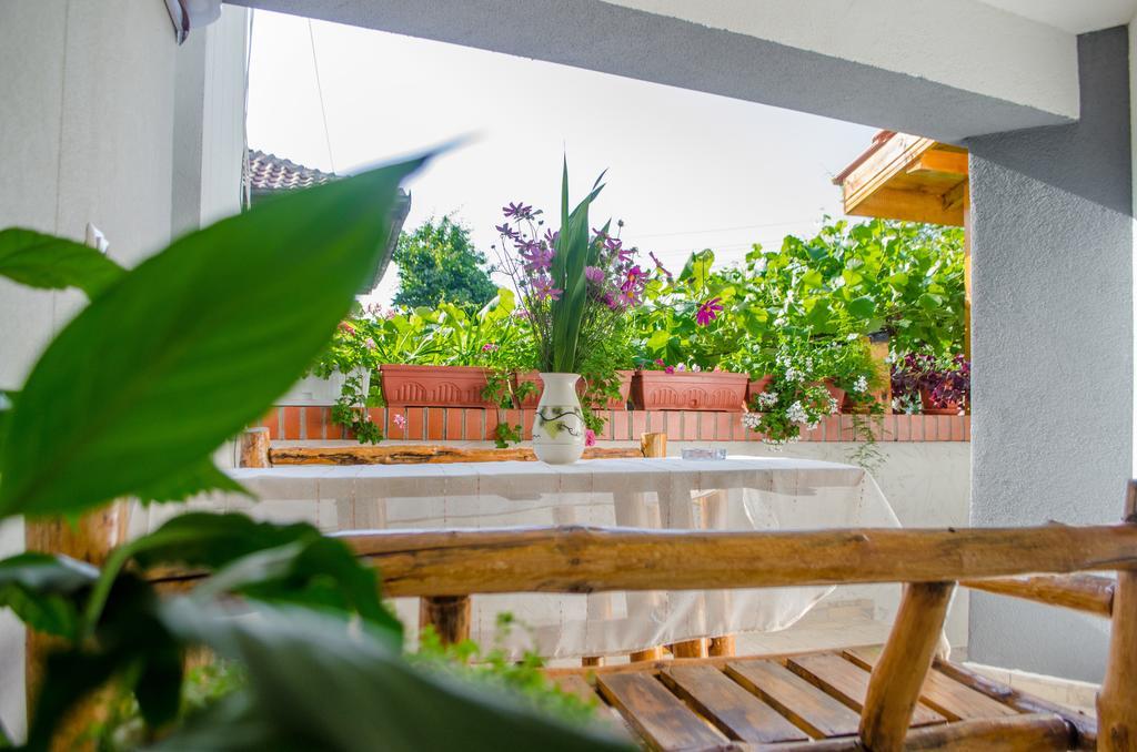 Guesthouse Juli Sapareva Banja Exteriör bild